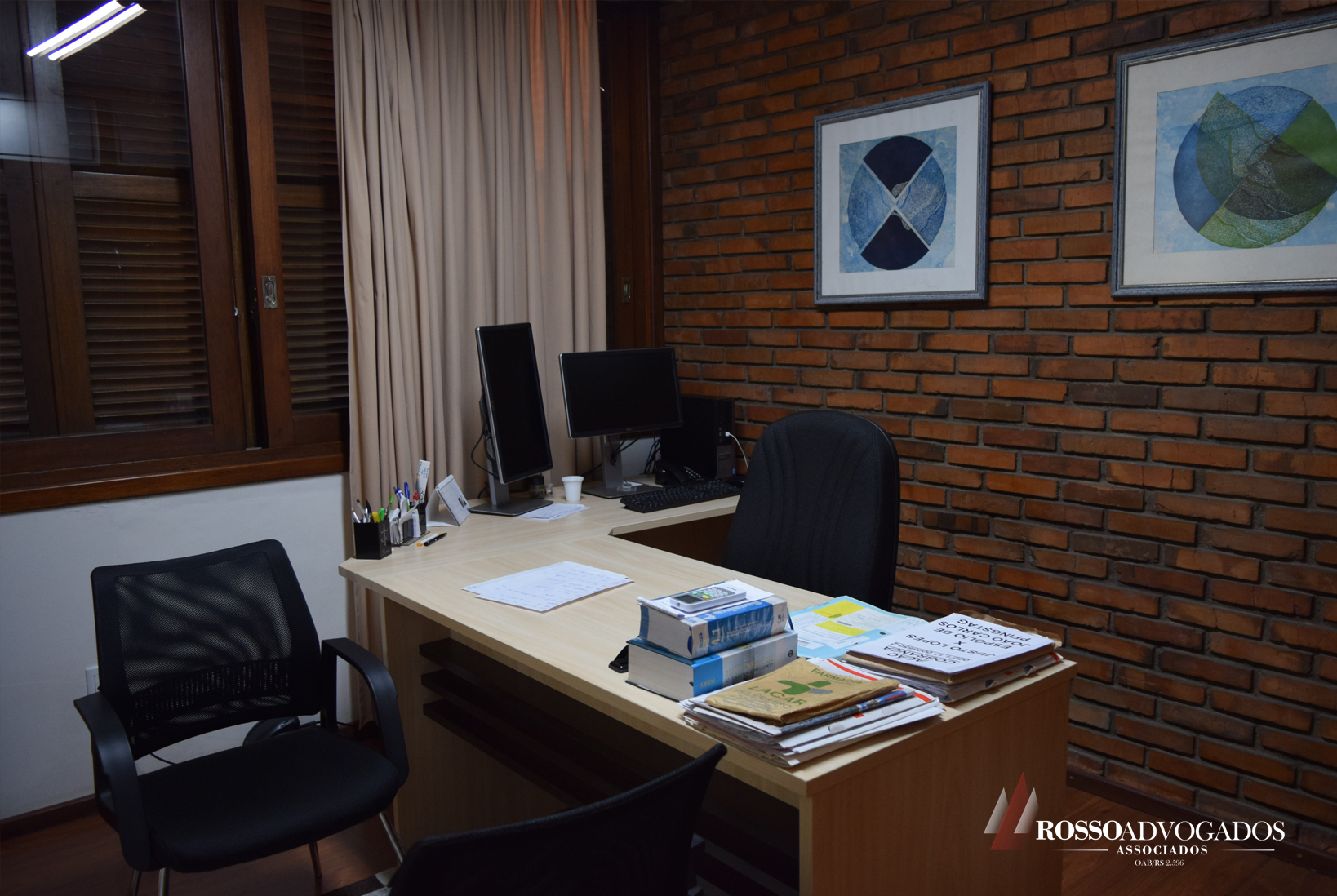 escritorio-interno-sala-advogado-daniel-rosso.jpg